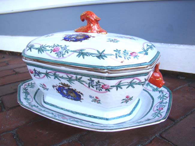 A pair of Chinese Export Porcelain Armorial style Tureens with undertrays, 20th century